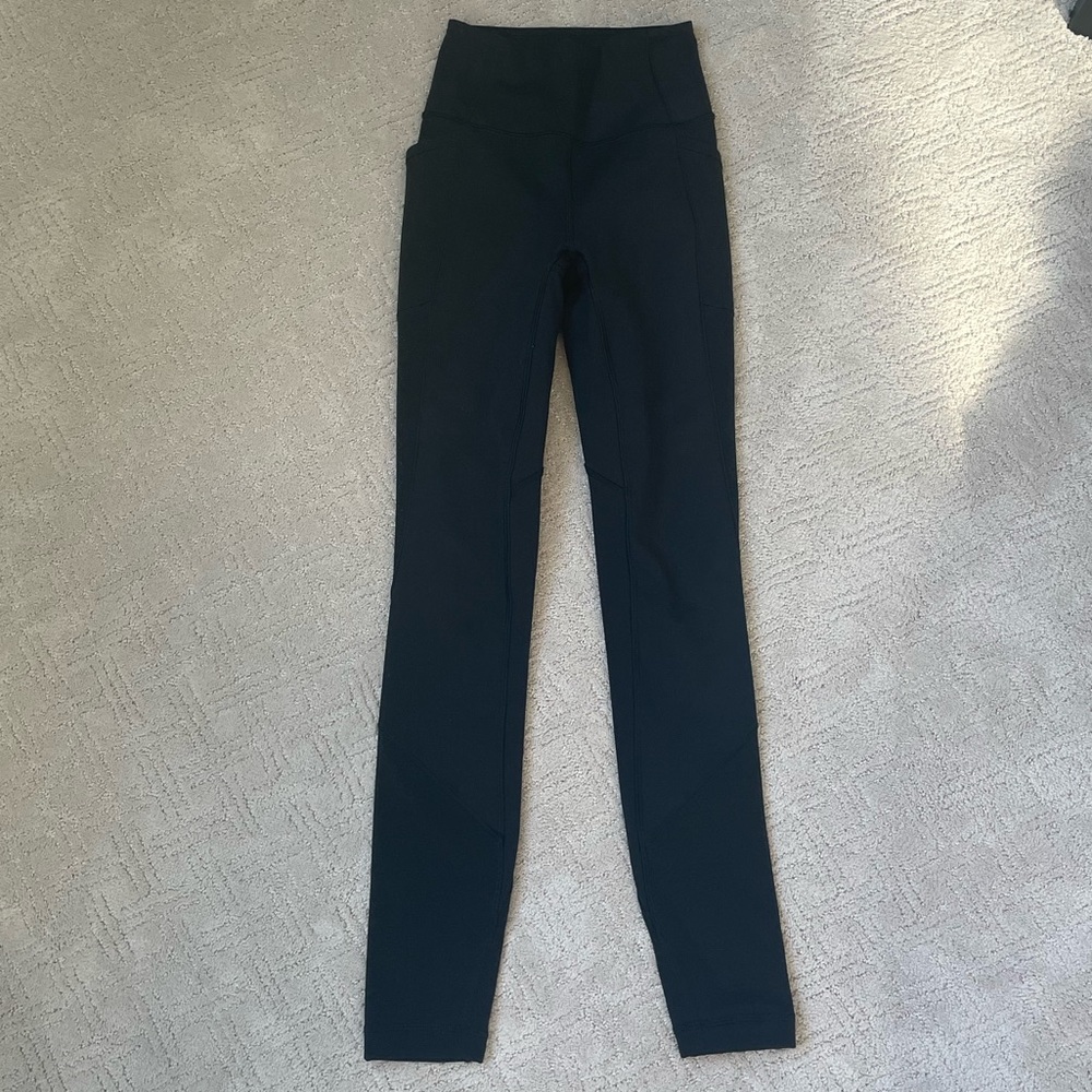 Black Lululemon Leggings With Mesh On The Side